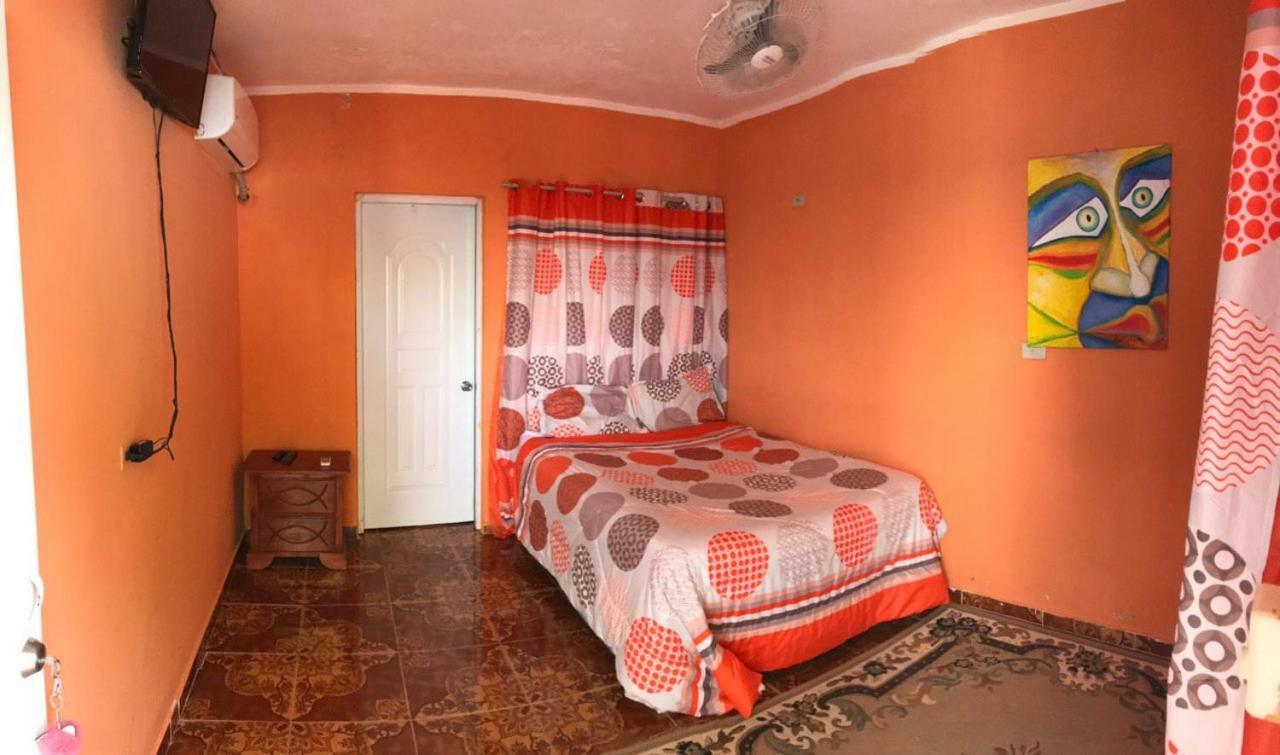 Hotel Napoles Barahona Eksteriør billede